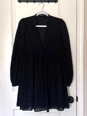 Nasty Gal Black Long Sleeve Tiered V-Neck Dress